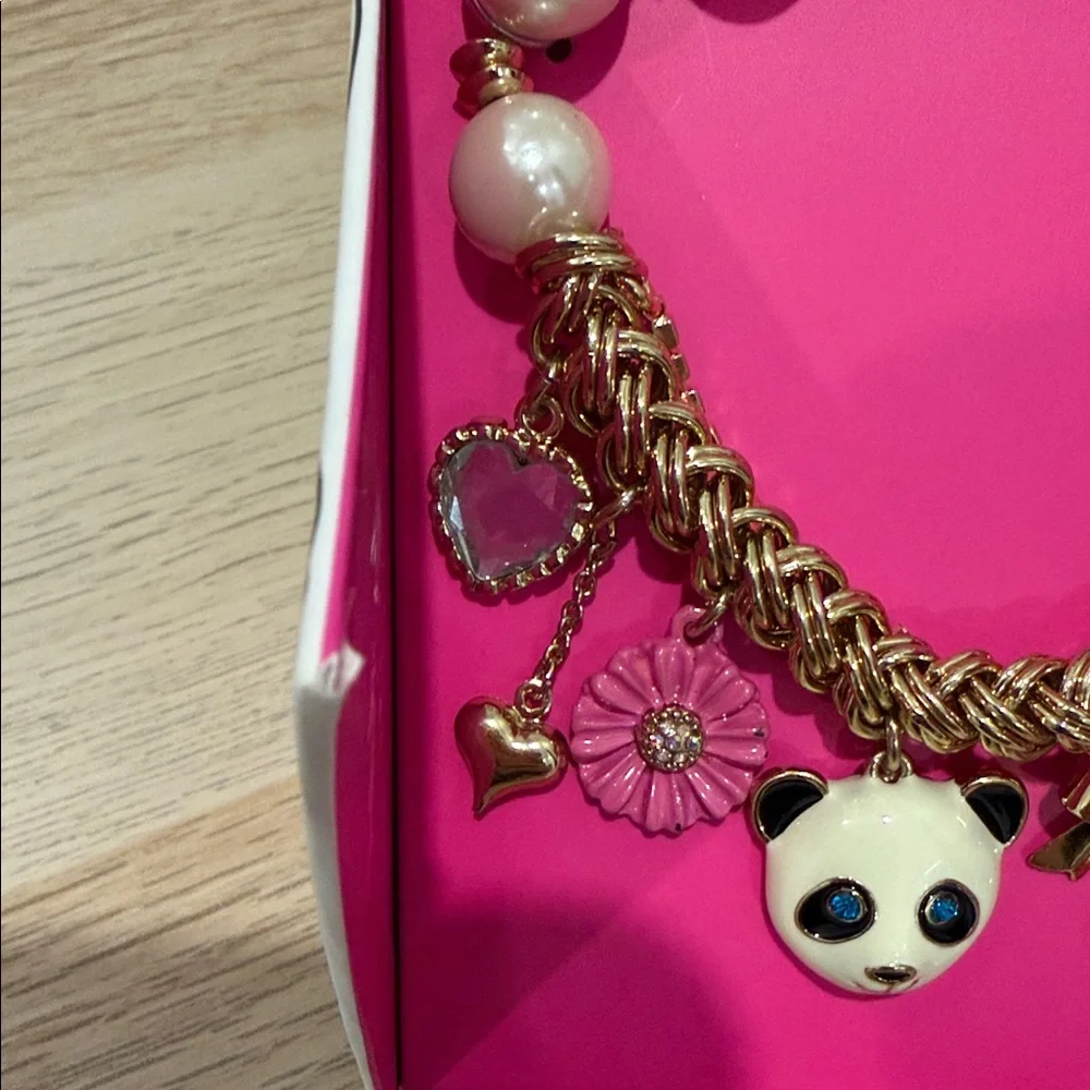 Betsey Johnson Panda Pearl Charm Bracelet/ New with tag - Picture 5 of 9